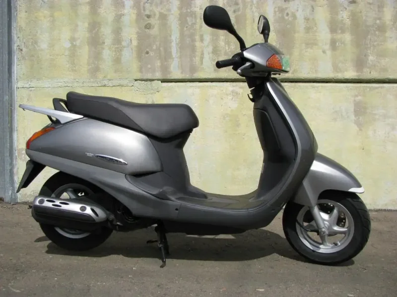 Honda lead 100