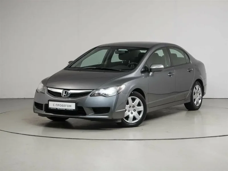 Honda Civic 2011 1.8 140 л