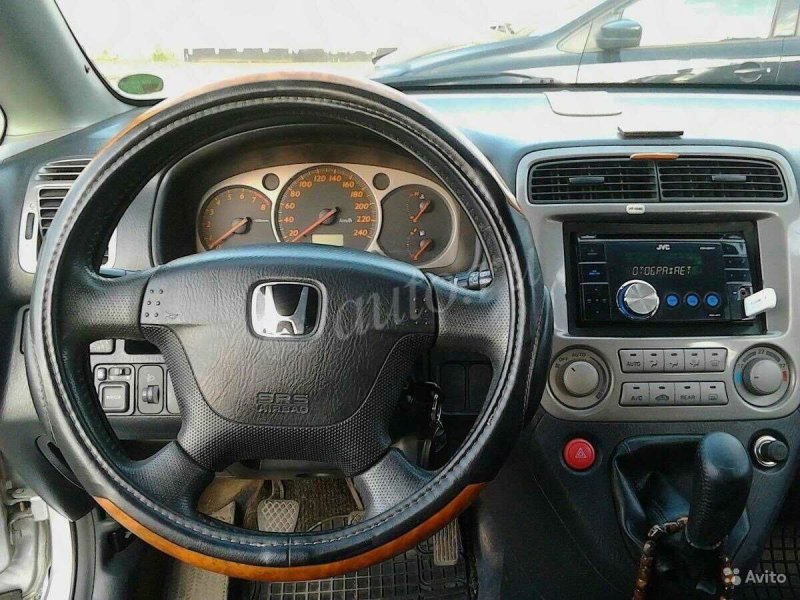 Honda Stream 2008 салон