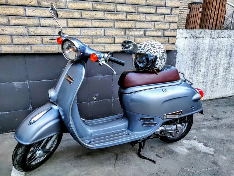 Серый Honda giorno