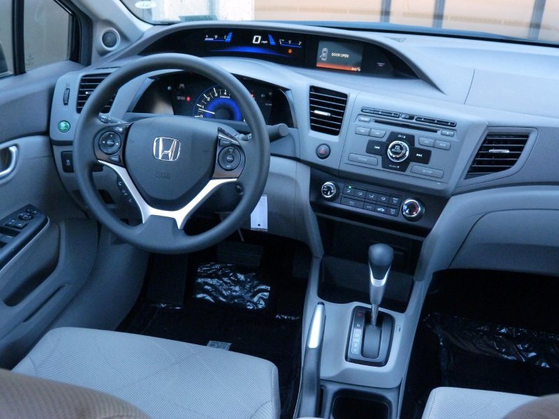 Honda Civic 8 Interior