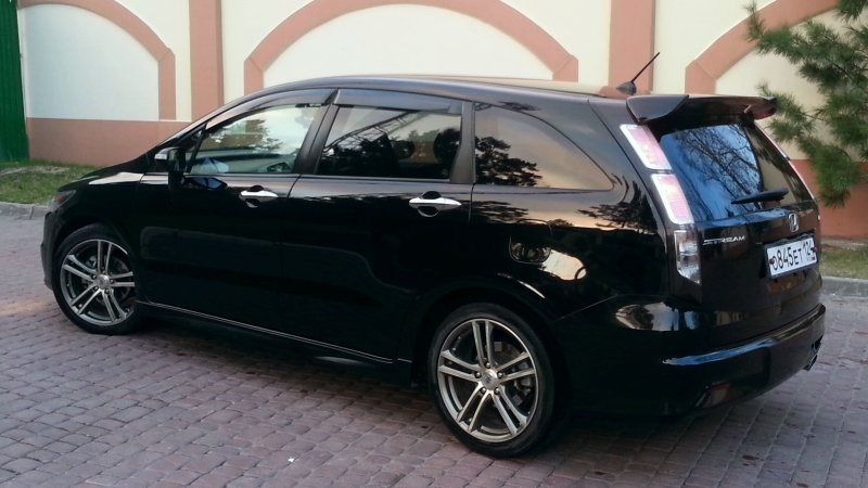Honda Stream rsz 2012