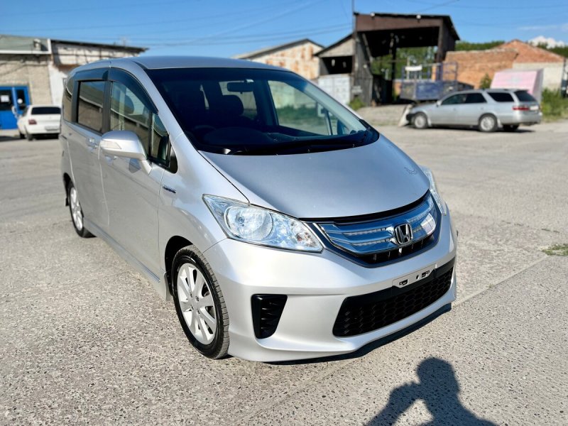 Honda freed 2011