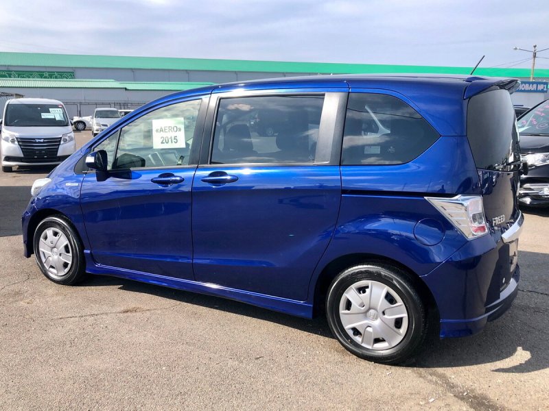 Honda freed 2010 салон