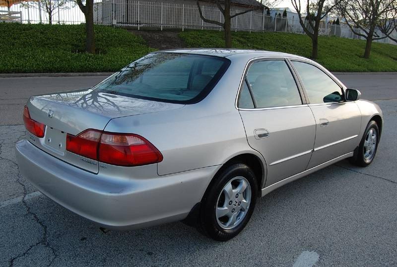 Honda Accord vi 1998