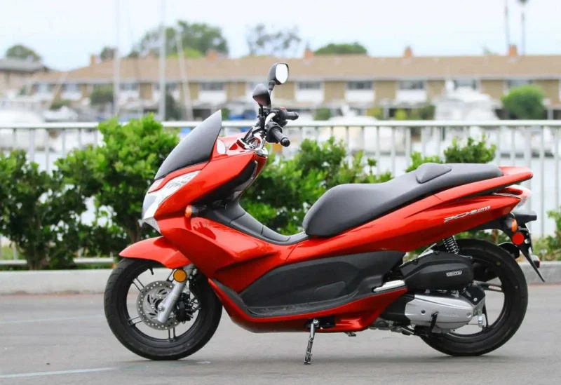 Скутер Хонда PCX 150