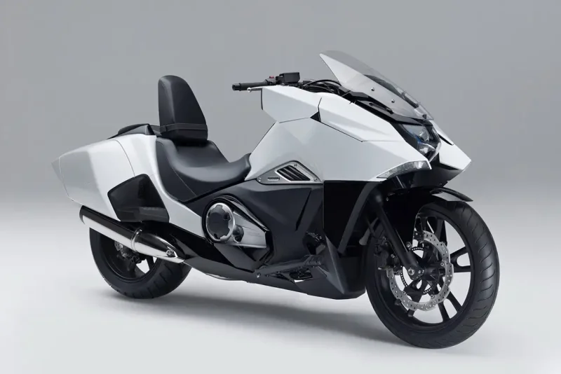 Мотоцикл Honda nm4 Vultus