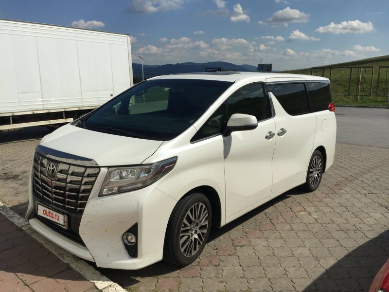 Toyota Alphard 2015