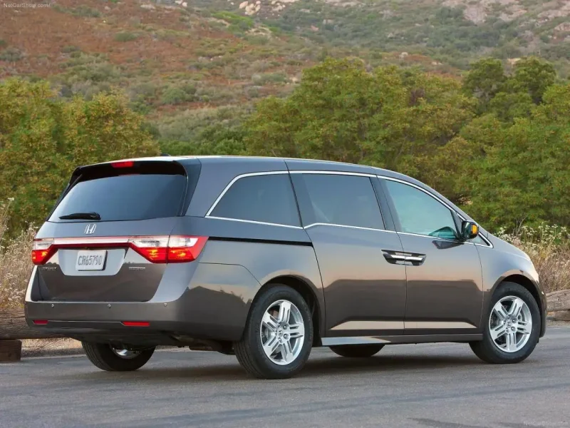 Хонда универсал Odyssey