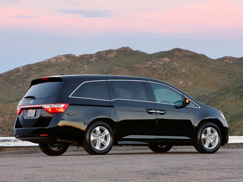 Хонда Одиссей семиместная