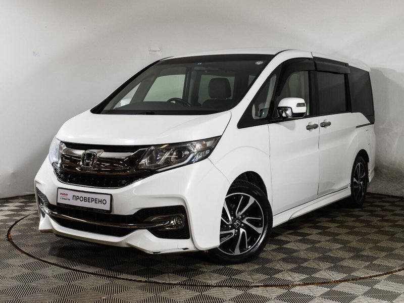 Honda Stepwgn 2015