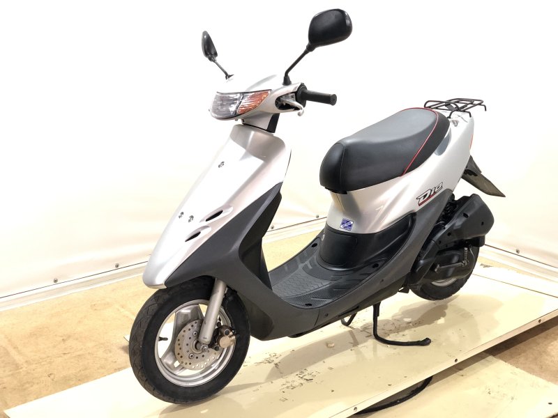 Скутер Honda Dio af 35