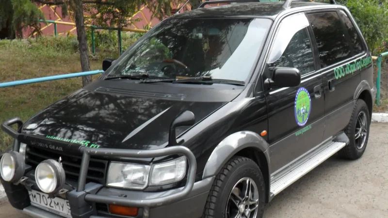 Mitsubishi RVR 2006