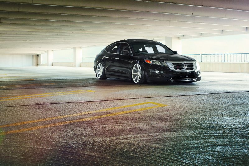 Honda Crosstour White Tuning