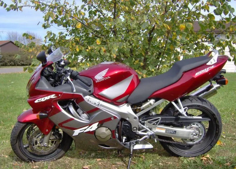 Honda CBR f4i