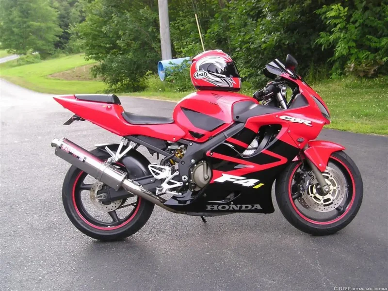 Honda CBR 600 f4