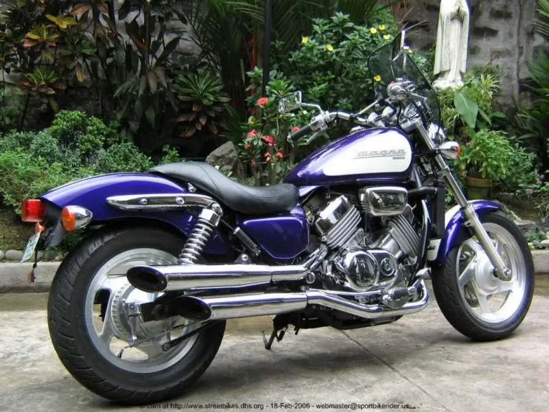 Honda Magna 750