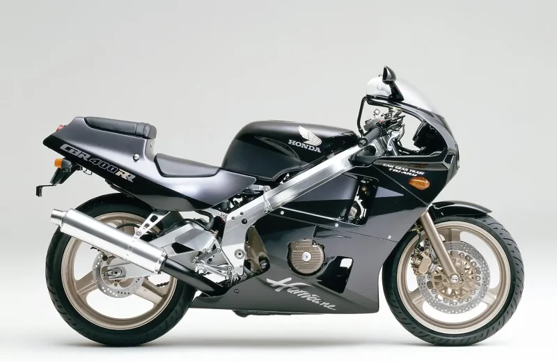 Мотоцикл Honda CBR 400