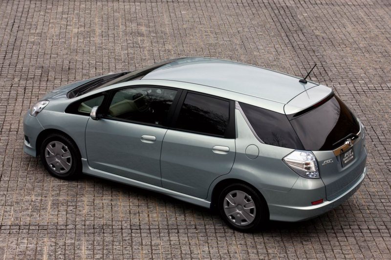 Honda Fit Shuttle 2011