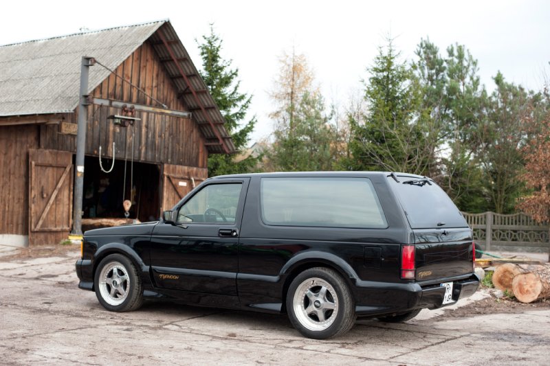 GMC Typhoon