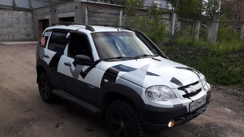 Шеви Нива городской камуфляж