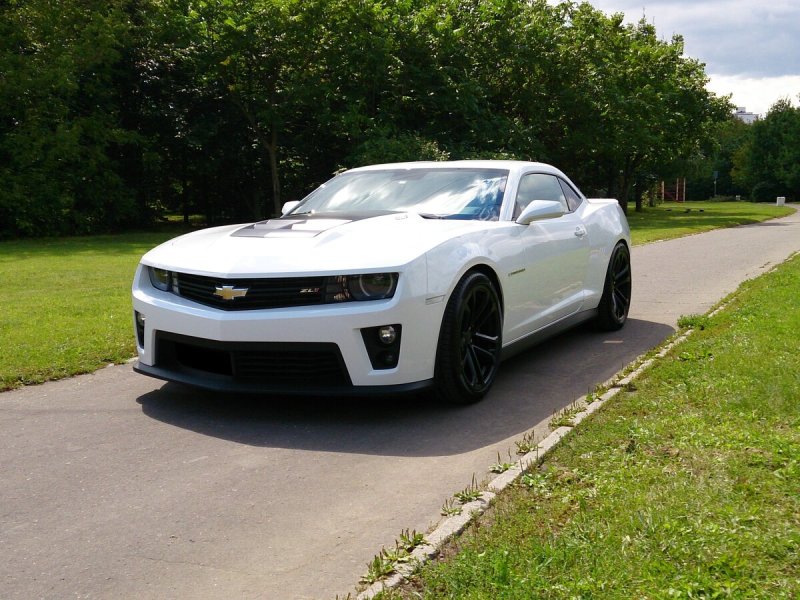 Chevrolet Camaro White