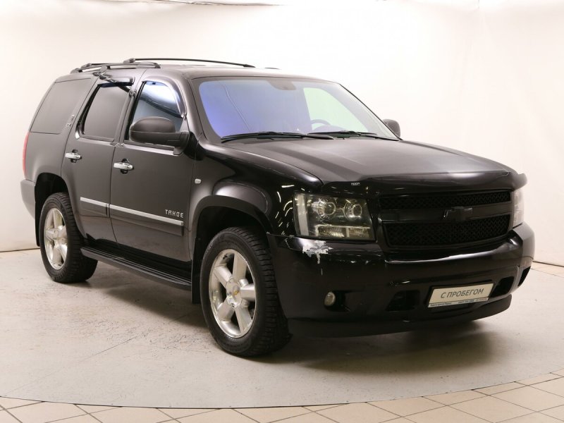 Chevrolet Tahoe 2013 черный