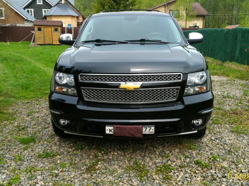 Chevrolet Tahoe 2013 черный
