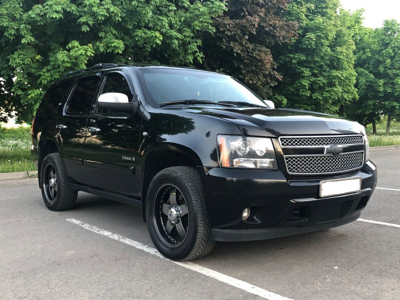 Chevrolet Tahoe 900