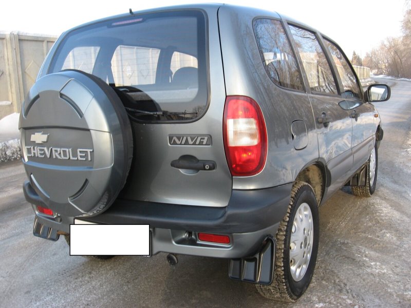 Защита задних фонарей Chevrolet Niva