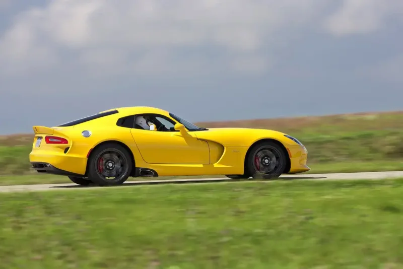 Chevrolet Corvette, dodge Viper