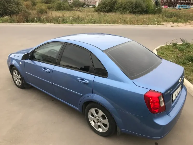 Chevrolet Lacetti sedan