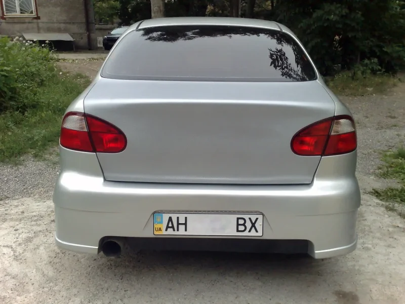 Daewoo lanos сзади