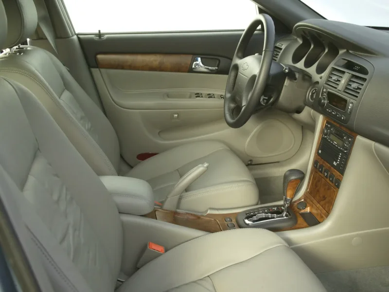 Chevrolet Evanda, 2005 салон
