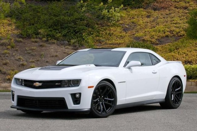 Шевроле Camaro zl1 2015