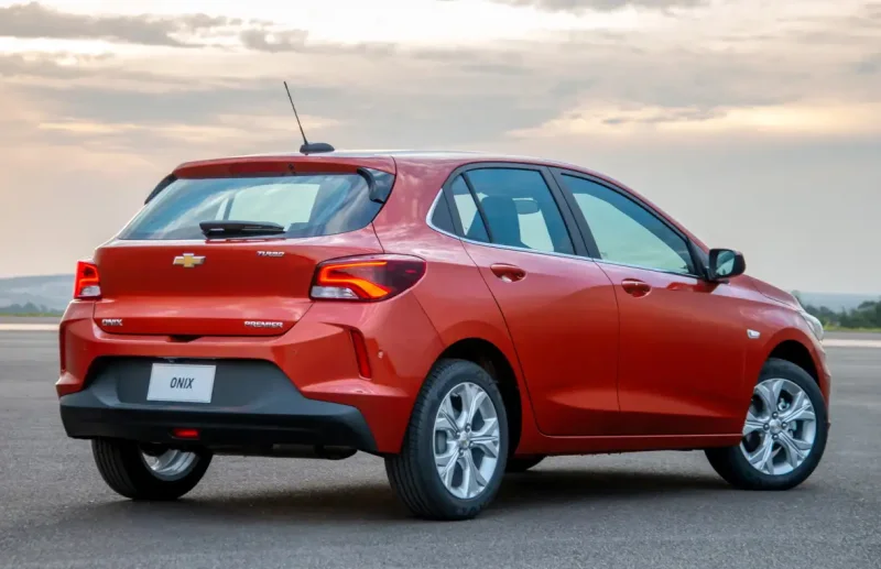 Chevrolet Onix 2020 хэтчбек
