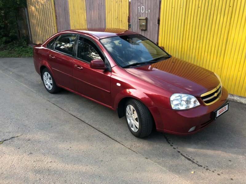 Chevrolet Lacetti 2011 седан