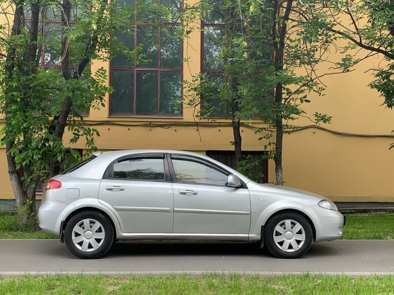 Chevrolet Lacetti 1