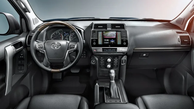 Toyota Land Cruiser Prado 150 салон