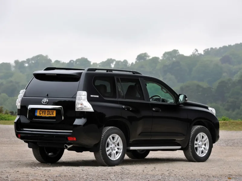 Toyota Prado 2022 сзади