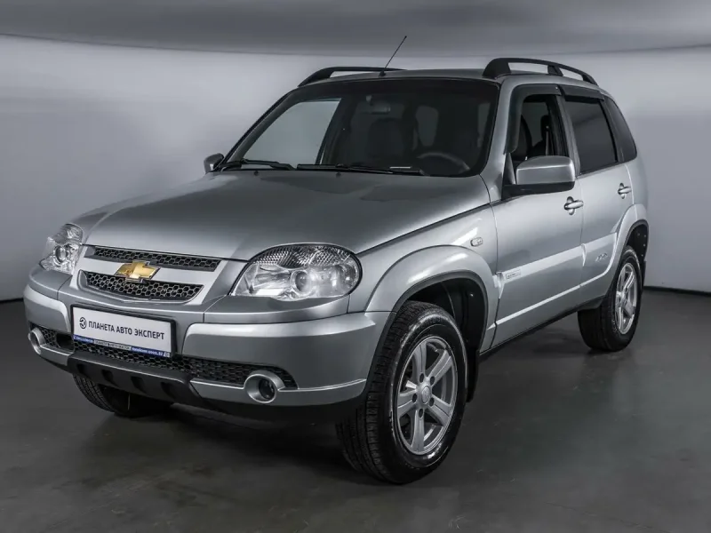 Chevrolet Niva i Рестайлинг 1.7 MT (80 Л.С.) 4wd