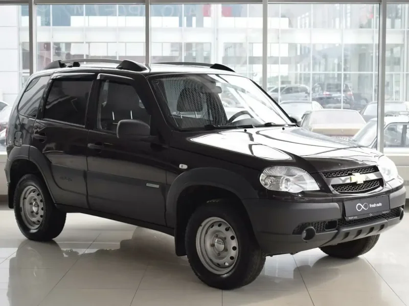 Chevrolet Niva i Рестайлинг 1.7 MT (80 Л.С.) 4wd