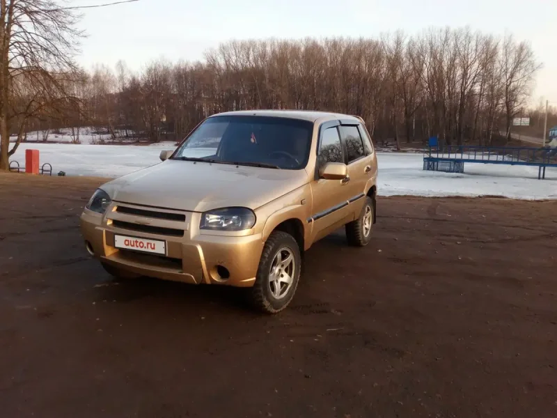 Chevrolet Niva GLX