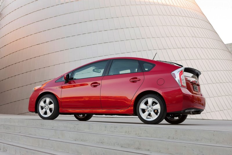 Chevrolet Cruze 2012 хэтчбек