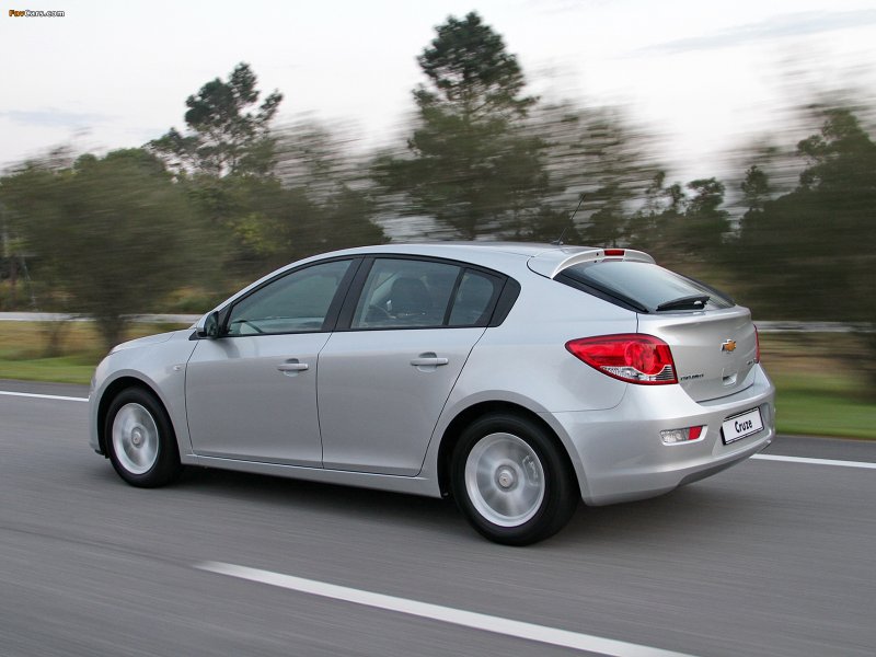 Chevrolet Cruze 2012 хэтчбек
