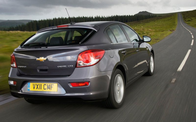 Chevrolet Cruze 2012 хэтчбек