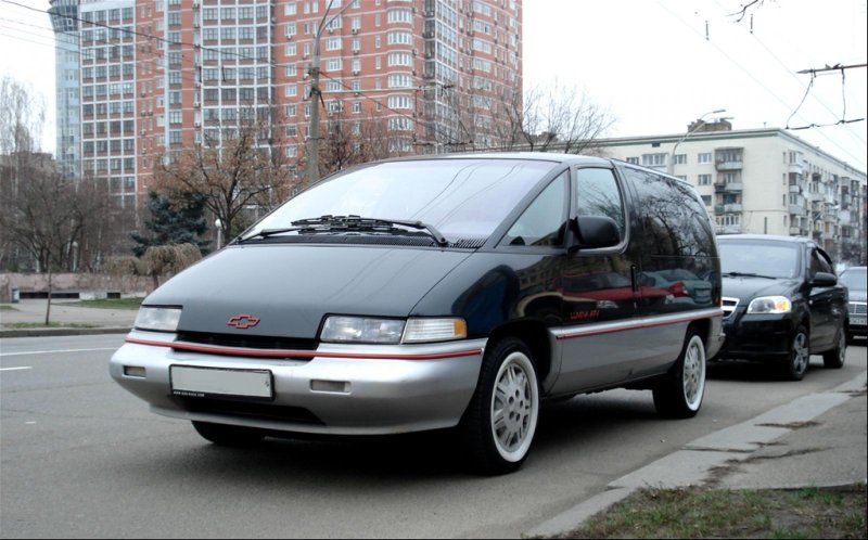Chevrolet Lumina минивэн