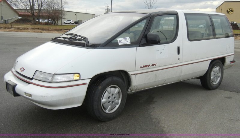 Lumina APV фургон