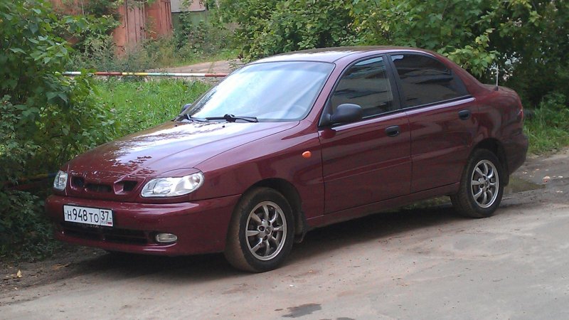 Шевроле lanos 2006 вишневый