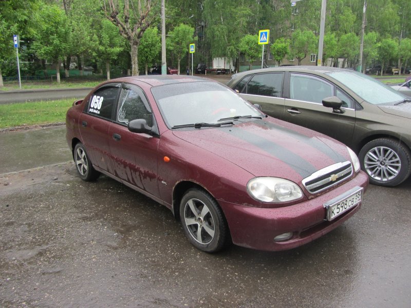 ЗАЗ шанс 1.5 бордовый
